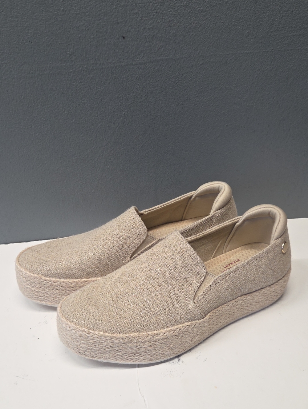 Skechers  Espadrille Platform Sneakers in Natural Beige Martha Stewart Size 7